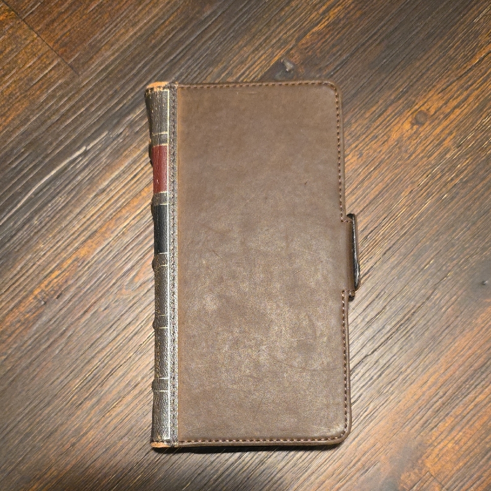 TwelveSouth BookBook Case for iPhone 15 Pro Max